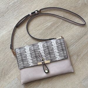 Elegant Snakeskin and Beige Crossbody Bag